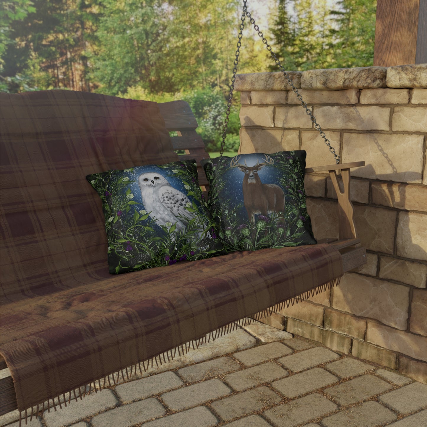 Snowy Owl Outdoor Pillow - Nature-Inspired Decor for Cozy Home Spaces